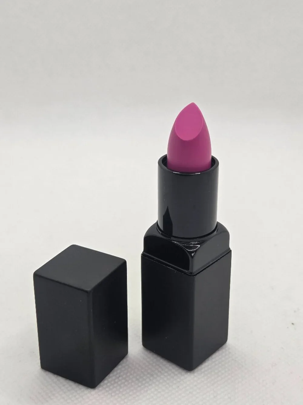 Smashbox Be Legendary Lipstick – Magenta Matte – NEW